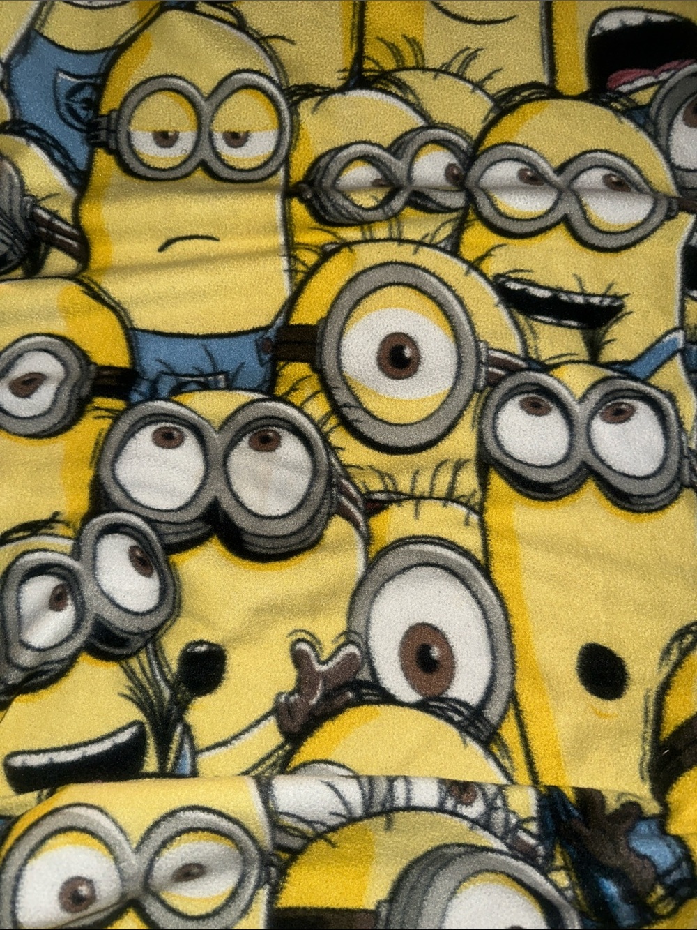 Vintage Collectible Home Minions Kids Plush Throw Blanket